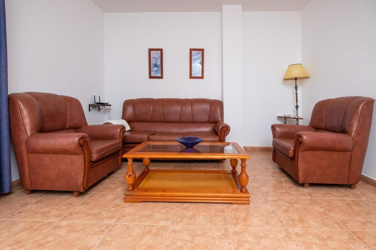 Apartamento Las Torres Conil De La Frontera Exterior photo