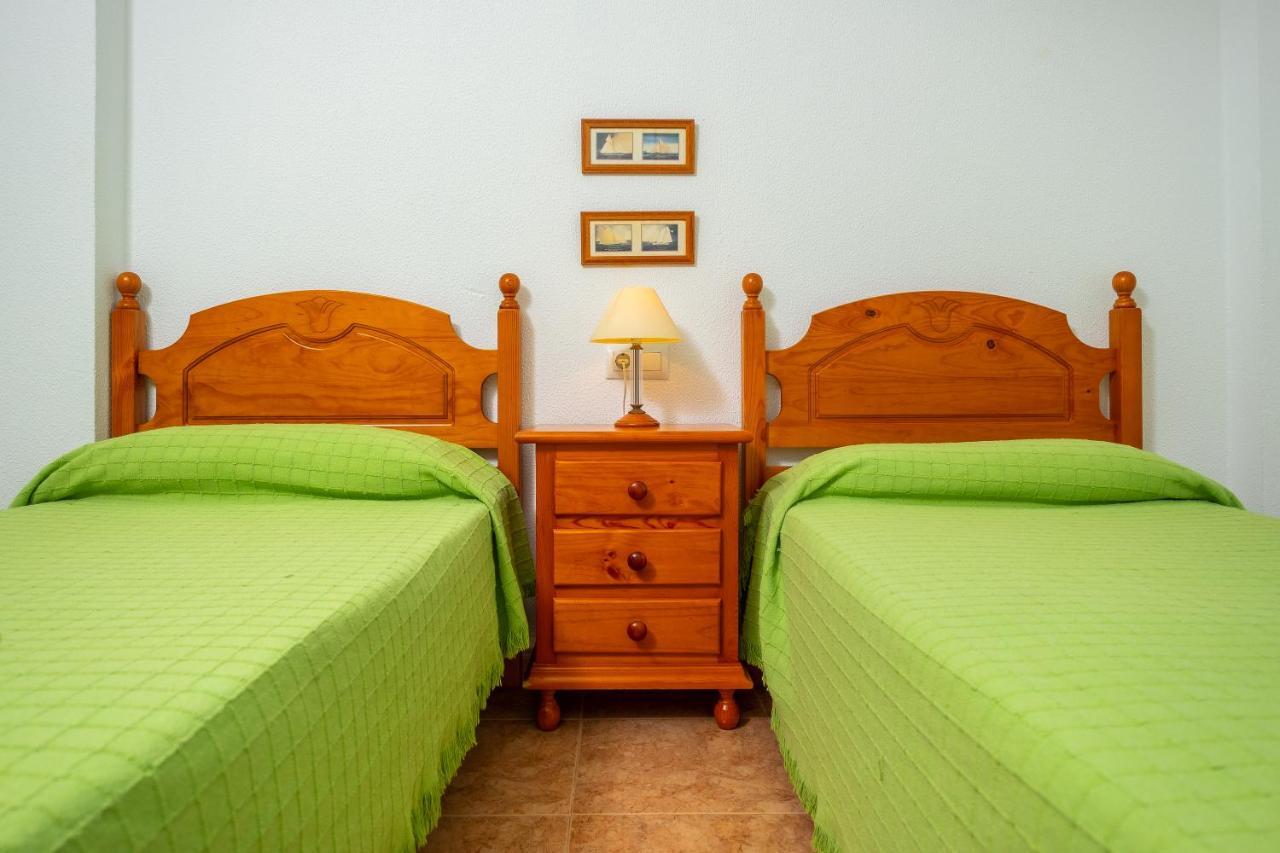 Apartamento Las Torres Conil De La Frontera Exterior photo